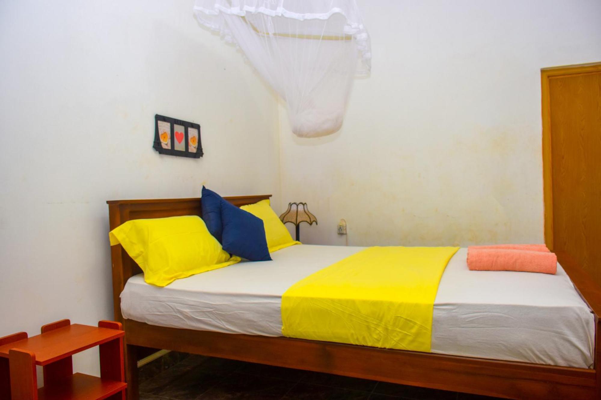 Senu Homestay Сигирия Экстерьер фото