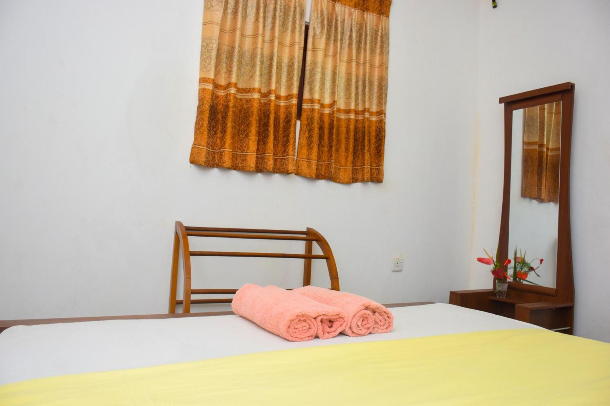 Senu Homestay Сигирия Экстерьер фото